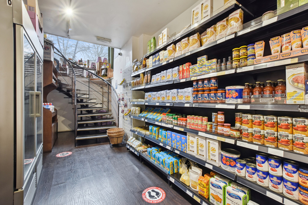 Cafe, Highbury & Islington